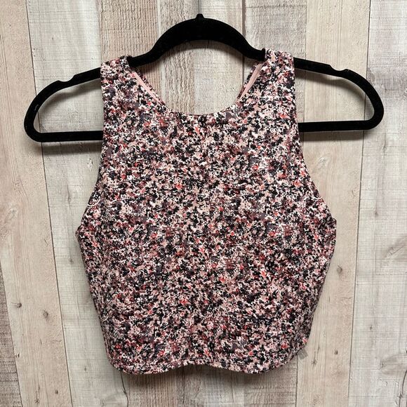 ATHLETA Conscious crop top. Padded. Size M - Picture 3 of 9